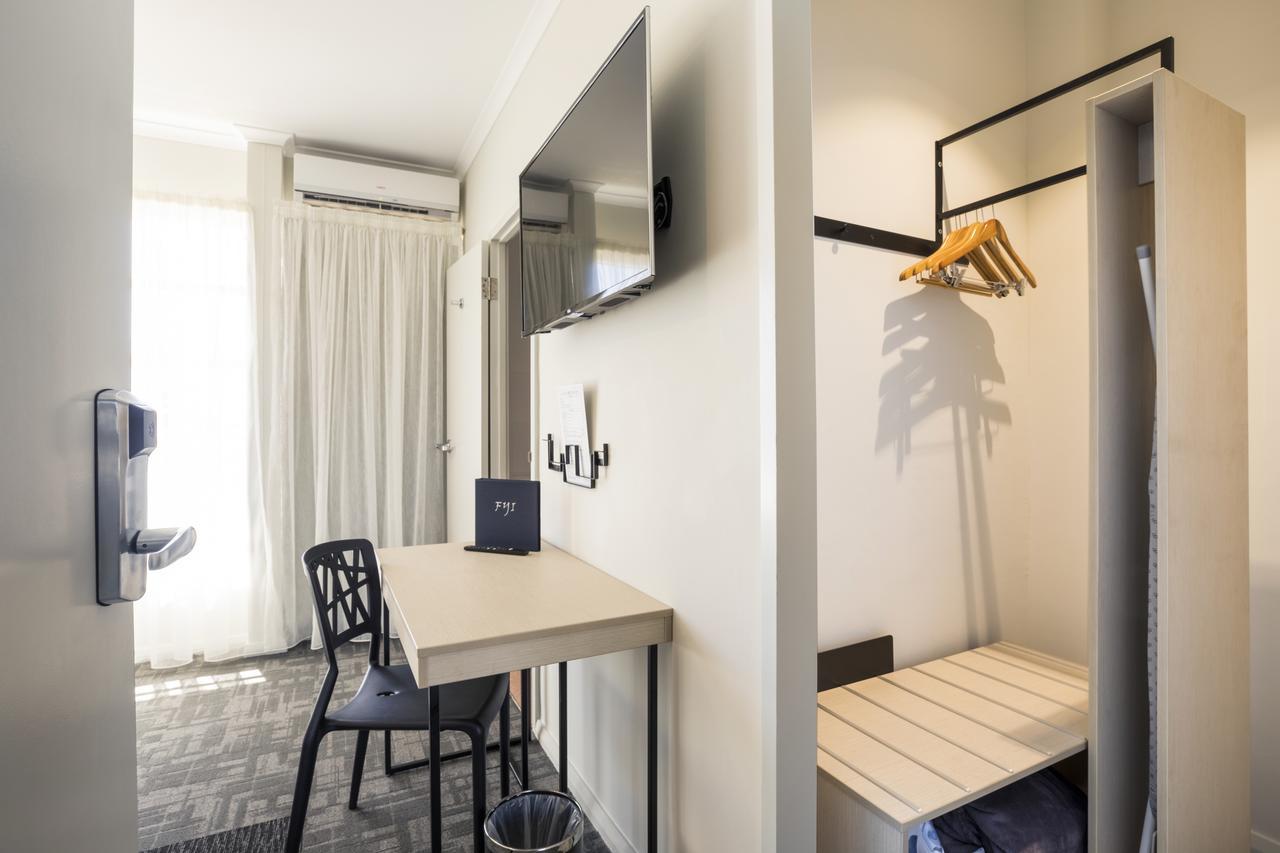 ฟินส์บิวรี โฮเทล Hotel แอดิเลด ภายนอก รูปภาพ